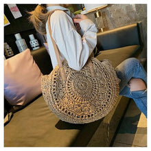 Load image into Gallery viewer, Women's Vacation Style Straw Handbag Simple Solid Color Shoulder Bags Small Shoulder Bags For Ladies Bags