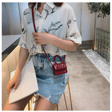 Load image into Gallery viewer, Fashion Super Mini Handbag for Women Cute Messenger Bags Luxury Designer Cute Crossbody Bags J Letter Girls Shoulder Bags